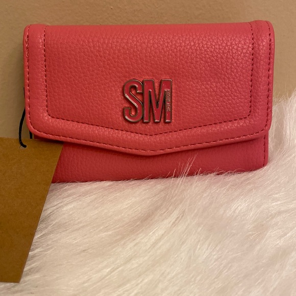 Steve Madden Handbags - NWT Steve Madden Raspberry Pink Trifold Wallet